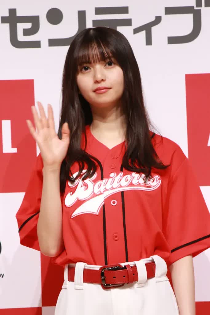 乃木坂46・齋藤飛鳥が“日本中に広めたい”秋元真夏の姿「それで接客して