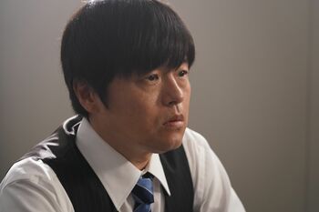 バカリズムが何者かに…衝撃のラストにSNSも驚愕「ええ？」「予想外！」「来週が気になる」『イップス』