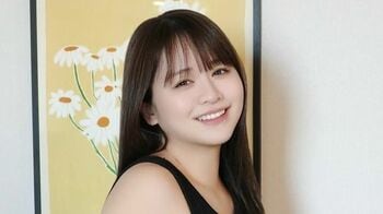 「急きょ帝王切開に」ゆうこす(30) 第1子出産！我が子との密着ショット公開「想像をはるかに超える愛しさ…」