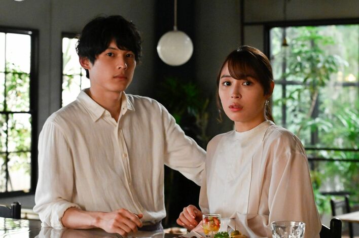 柊磨（松村北斗）の距離の詰め方にSNSがキレる？＜『恋なんて、本気でやってどうするの？』第2話＞