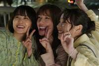仲里依紗・のん・深川麻衣「昨日はファミレスで語り明かした（笑）」息ぴったりの3人がアイス食べ歩きの約束も！35歳女性のリアルを描く『Tokyo middle 30』インタビュー
