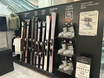 この冬、札幌国際スキー場に「VAN DEER-Red Bull Sports」テストセンターが新登場！　2025年12月13日より期間限定で開催！