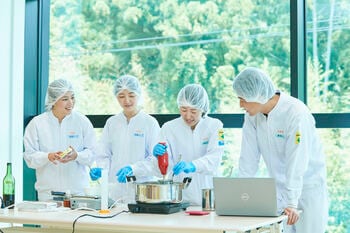 計画比150％越え！「QBBチーズデザート6P キャラメルナッツショコラ」が大好評！