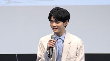 鈴鹿央士「一歩踏み出さないと、二歩目はない」高校生にエール