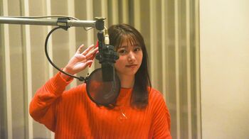 ＜連載③＞【動画あり】女性アナカレンダー2021～海老原優香アナ オレンジニットは「杉原アナの私服をお借りしました(笑)」