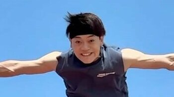 「跳びすぎてて草」おばたのお兄さん 人間離れした身体能力にファン驚愕「凡人には超絶ムリ！」「もはや無重力の世界」