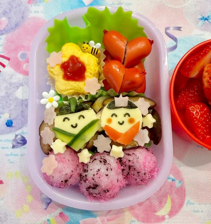 【画像】ダイソーグッズで作った星形の卵焼きが超キュート！2児の母・柳原可奈子が手作りした豪華“ひなまつり弁当”を見る