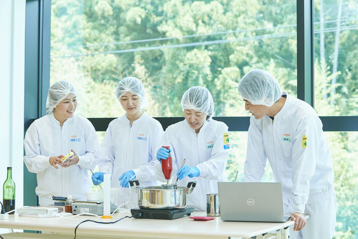 計画比150％越え！「QBBチーズデザート6P キャラメルナッツショコラ」が大好評！