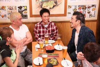 霜降り明星、宇崎竜童が来店「本音でハシゴ酒」のお店紹介in芝浦