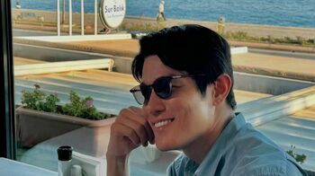 「一緒に気球に乗ってる気分！」鈴木亮平 エジプトで爽やか自撮りショット公開！「サングラス姿かっこええです」