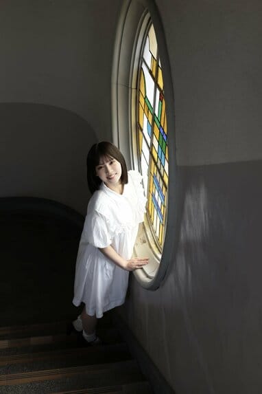 NMB48芳賀礼 ランジェリーカットで瑞々しくも美しいプロポーション披露