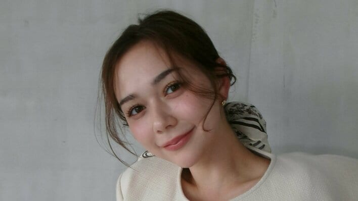 村重杏奈 3kg減ランジェリーショット公開！縦線入った美ボディ&すらり伸びた美脚に「スタイル良すぎ」「ストイックさ流石です」