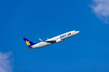 スカイマーク2026年7月臨時便の運航決定に伴い、公式ダイナミックパッケージ「たす旅」で対象便を同時発売開始!～羽田=福岡、羽田=那覇の夏の旅行・帰省がさらにお得で便利に～