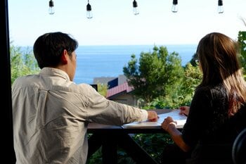 熱海・伊豆山に新登場「一棟貸し × サウナ × ペット可・ドッグラン完備」――経営合宿／ワーケーション特化プラン販売開始