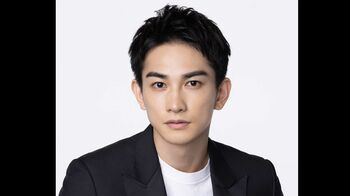 町田啓太 貴重な幼少期ショット 34歳の誕生日に公開「チビ啓太かわいすぎ！」「眼福です」と称賛の声