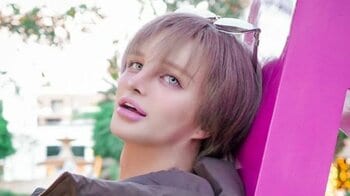 「リアルマネキン」Matt ほっそり美脚際立つ全身ショットに「脚長ぁ…」と驚きの声！ピタッとした細身パンツで抜群のスタイルを披露