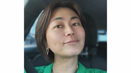 氷川きよし「ピンヒール履くと気持ち上がる」美脚際立つコーデで抜群のスタイルを披露！「どちらのモデルさんかしら」にっこりほほ笑む自撮りショットも公開