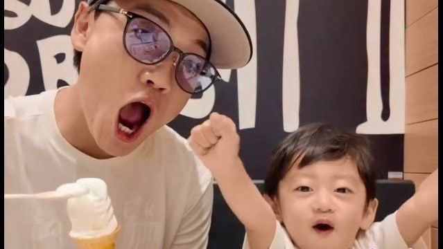 【写真10枚】ママにはナイショ…おばたのお兄さん 父と息子の可愛すぎる約束を画像で見る