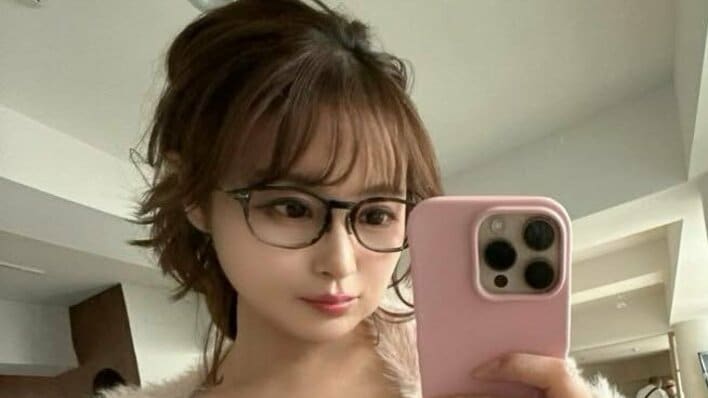 【画像4枚】鈴木奈々 「お人形みたい」と反響！雰囲気ガラリの大胆イメチェン姿を見る