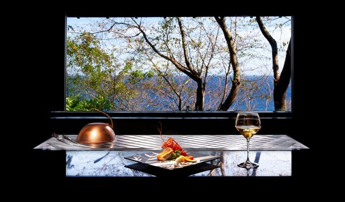 【東伊豆・北川温泉】3月末まで「焼きズワイ蟹」付き鉄板焼コース☆伊勢海老、金目鯛、あわび、黒毛和牛・天城鹿から選べるメインと蟹ごはん