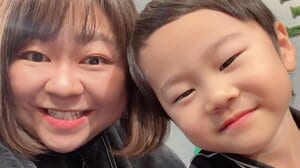 やしろ優 完成度高すぎVaundyものまね披露！パーマ・髭・立ちポーズまで完コピな“激似”ショットに「本人かと」「凄い！そっくり」