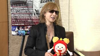 「600日ぐらい1人で食事」YOSHIKI、クリスマスの予定と2022年の挑戦