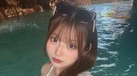 希空 “家族7人で初”海外旅行でビキニ姿のハワイ満喫ショット公開！太陽に照らされた透明感あふれる姿でビーチでパシャリ「思いっきり楽しむぞ」