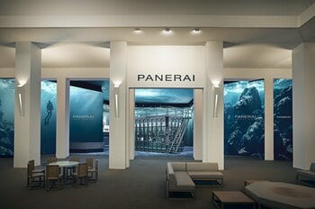 Watches and Wondersのパネライ ブースに水中訓練用タンクが出現