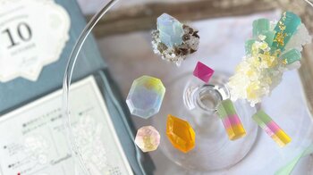 ”まるで宝石”きらめく琥珀糖に「10月の誕生石トルマリン」限定ボックスが登場！9月19日より販売開始