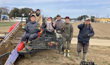 ファミリーマートの障がいのある社員が育てた“旬の恵み”を大手町で販売 「Otemachi Deliマルシェ」に埼玉県の農家と参加 ～農福連携を拡大し、誰もが活躍できる社会づくりを推進～