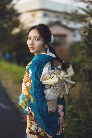 日向坂46・櫻坂46ら人気アイドル8名の“ハタチ”の振袖姿 谷口愛季、竹内