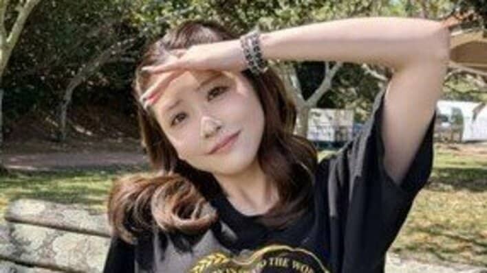 【画像3枚】「ONE PIECEみたいなクビレ！」FRUITS ZIPPER櫻井優衣 抜群のスタイル際立つ夏コーデを姿を見る