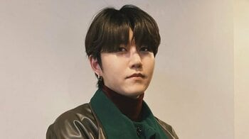 ミセス・若井滉斗 凛とした袴姿や至近距離から見つめるどアップショット披露！「こんなのみんな惚れる♡」「メロすぎますて♡」などとファンもん絶