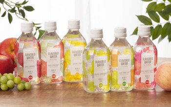 無糖・無果汁「フレーバーウォーター おもてなしの香る水」、6種のオリジナルフレーバーで本日3月13日、接客現場の新定番として登場