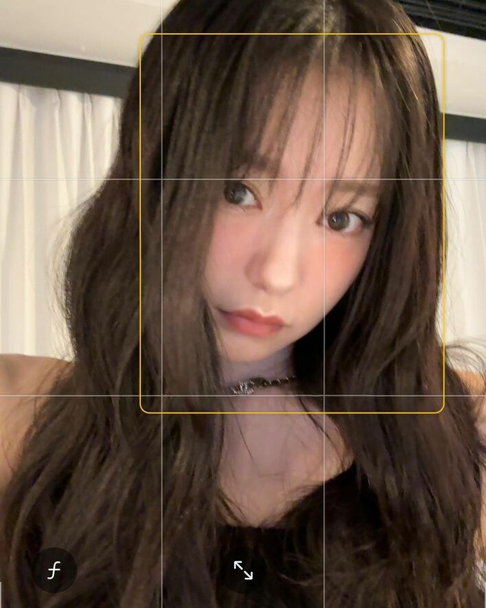 なごみ 1年ぶりに前髪復活 ゆる巻きヘア＆おへそチラ見せにファンから