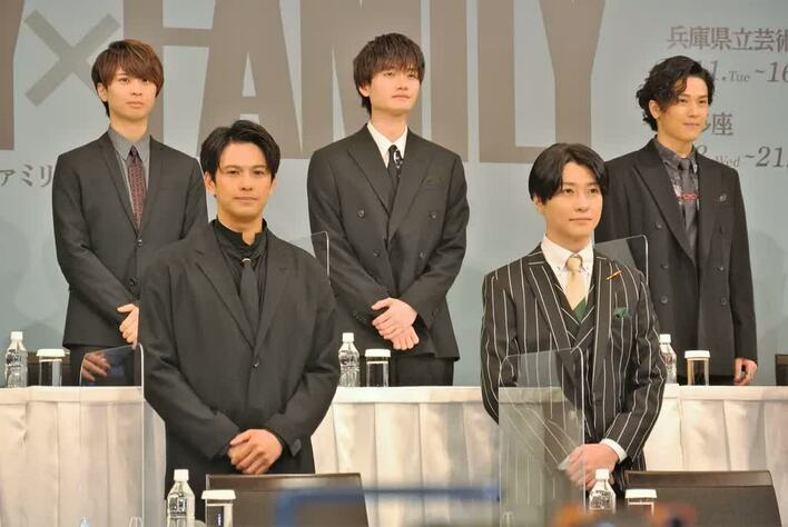 森崎ウィン＆鈴木拡樹 ミュージカル「SPY×FAMILY」任務を前に