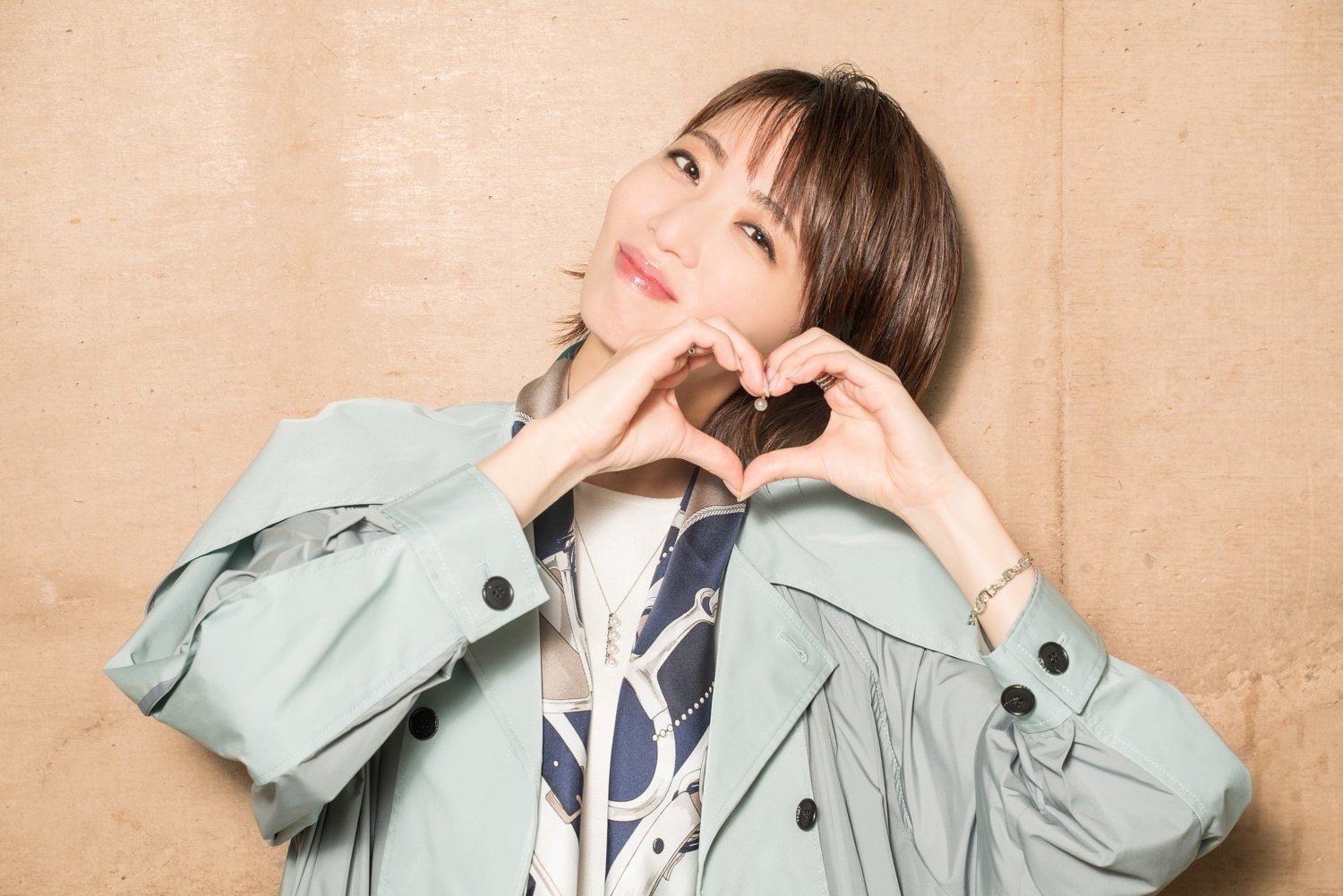 元宝塚・礼真琴 柚希礼音との共演に「歓喜！」退団後初のミュージカルでキュートなベティーちゃん役「最後に女性を演じたのは約10年前」