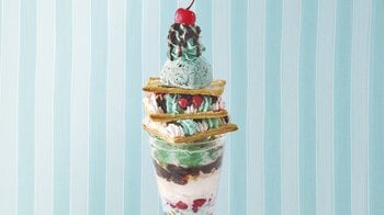 全長約30cmの巨大パフェも！ジョナサンで「チョコミント Collection」開催決定 贅沢パフェやシェイクなど全7種を発売