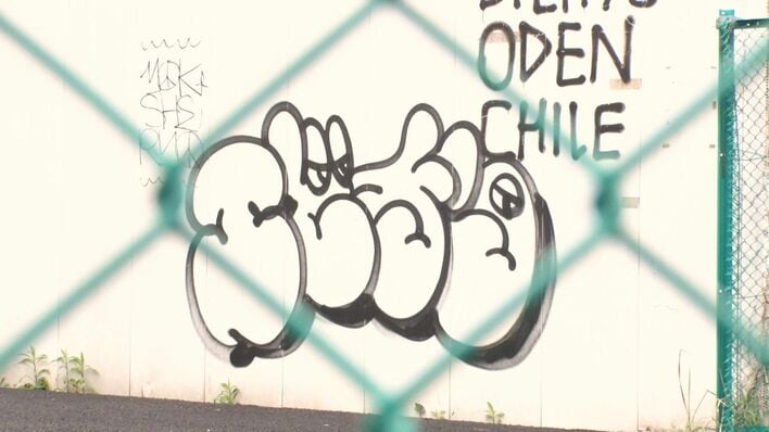 謎の「エビチリ」渋谷・下北沢で迷惑落書き急増 犯行の瞬間を直撃