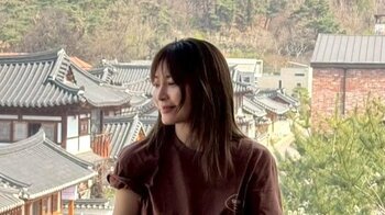 新山千春(44)が娘と“顔出し”ツーショット披露に「美しい」とファン絶賛！家族で韓国カフェ巡り＆ドラマ「梨泰院クラス」ロケ地訪問も