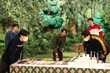 “追い込まれた”佐藤勝利を岸優太＆浮所飛貴が挑発し、まさかの仲間割れ！