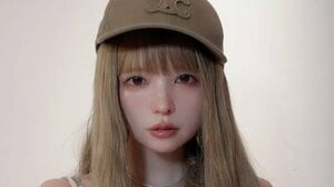 「ゲーセンにいるの！？」益若つばさ 18歳息子と“表参道デート”ショット公開！仲良くピースサインする親子の姿に「カップルみたい」