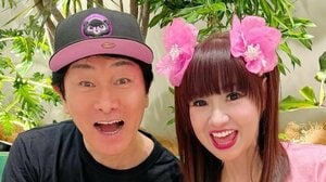 かつみ♥さゆり “別人級”ビジュアル公開で「どこのモデル！？」と大反響！美脚際立つミニ丈ワンピでポージングする姿に「スタイルどうなってんの？」