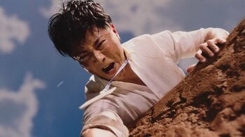 ケイン・コスギ 11年ぶりの“崖CM”は引き上げる役の方がラク！？渾身の決めゼリフ「ファイト イッパーツ！」に注目