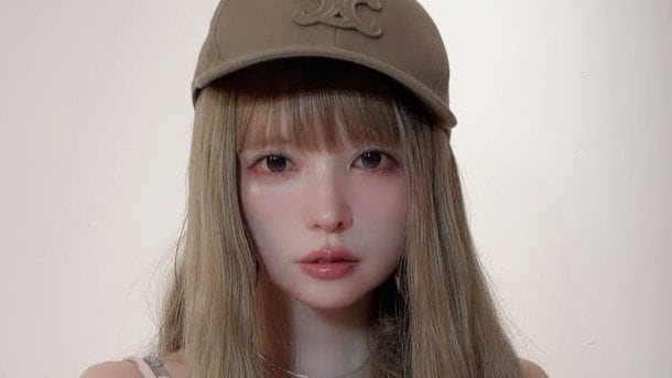 「ゲーセンにいるの！？」益若つばさ 18歳息子と“表参道デート”ショット公開！仲良くピースサインする親子の姿に「カップルみたい」