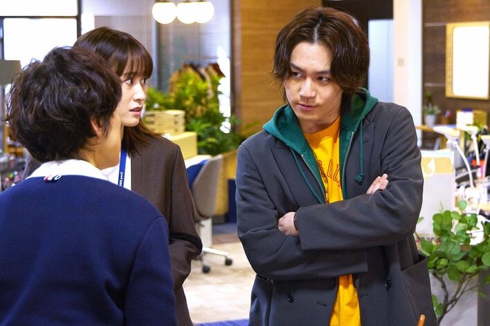 【写真】『人事の人見』第1話を写真で見る