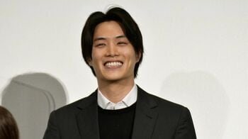 鈴木伸之“ラジハ”の現場で「ワンシーン侍」と呼ばれたワケ