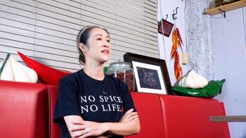 激辛会のパイオニア 唐辛子料理専門店「赤い壺」店主・大須賀友美に密着