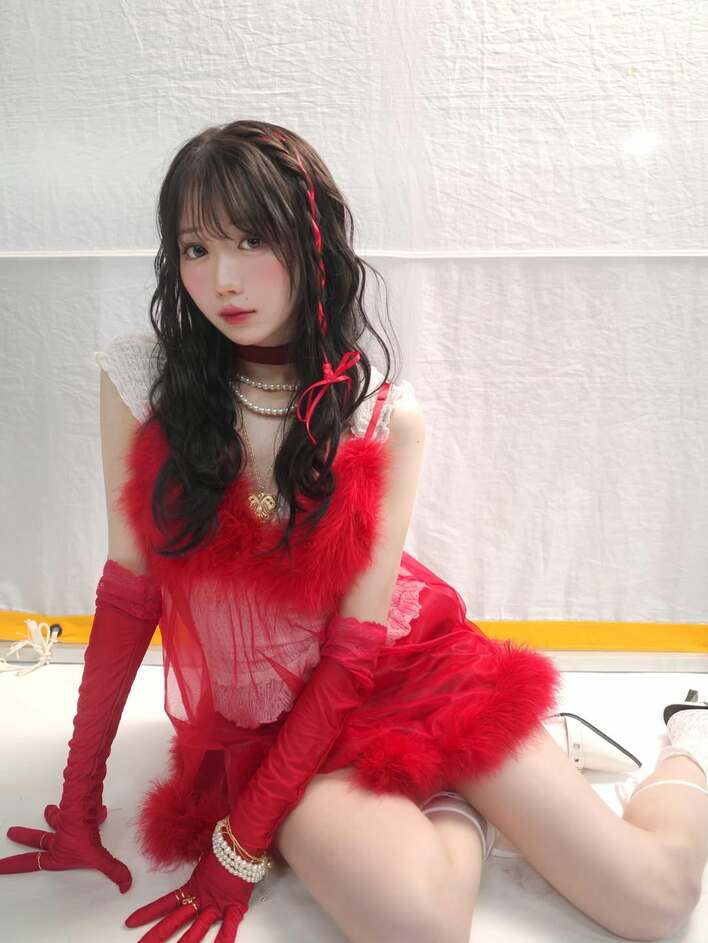 メロすぎて罪」=LOVE大谷映美里 新曲『劇薬中毒』MVオフショットを大量