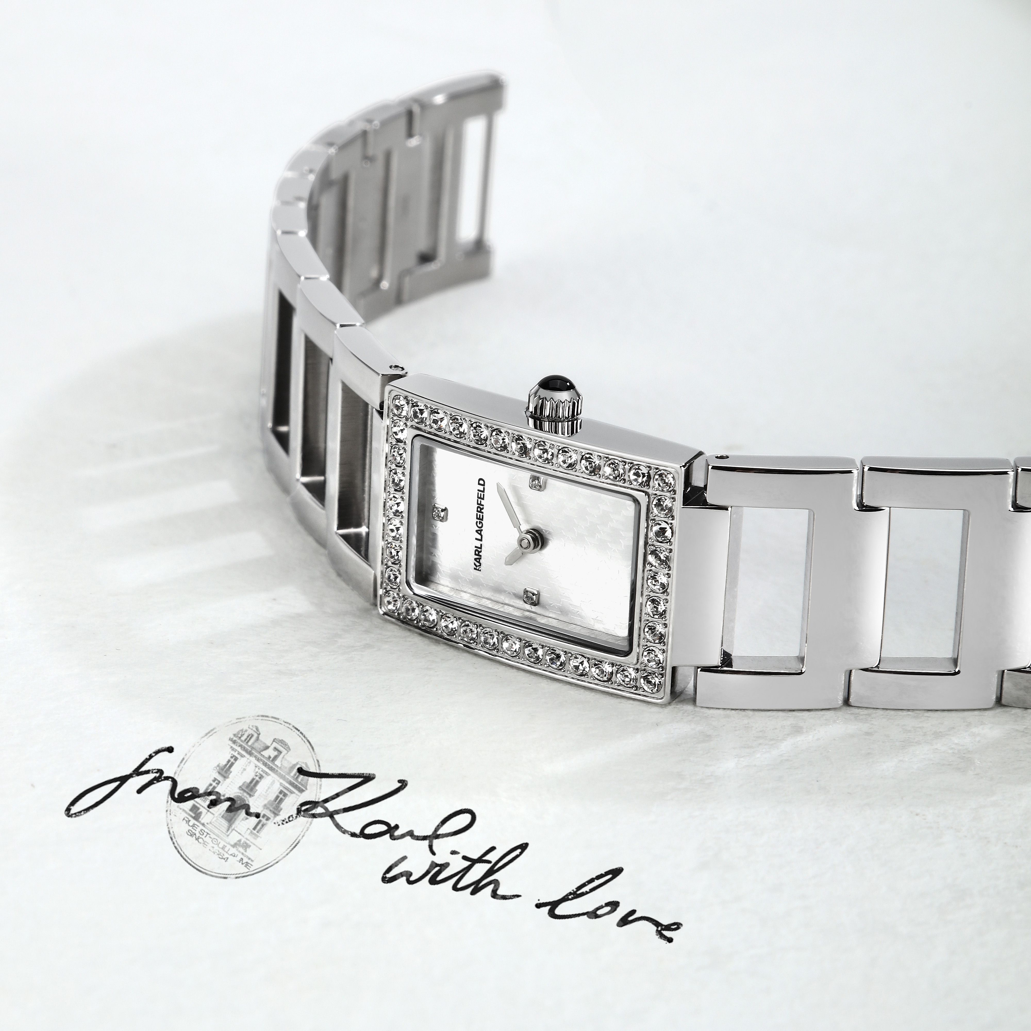 モード界の巨匠「KARL LAGERFELD(カール・ラガーフェルド)」2025FW新作